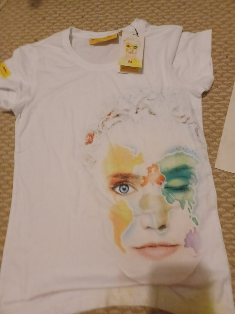 Cirque Du Soleil Shirt Womens Medium Face Art Print Short Sleeve x DHL NWT